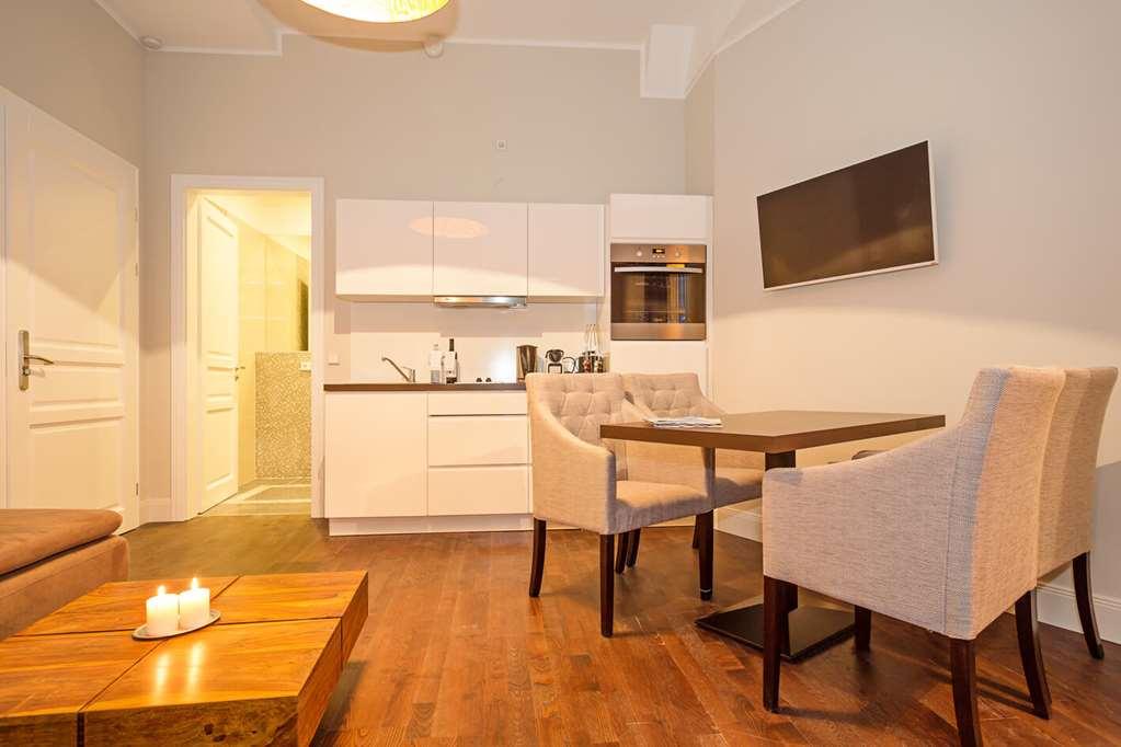 Arabel Design Apartments Berlin Ruang foto A typical apartment at the hotel