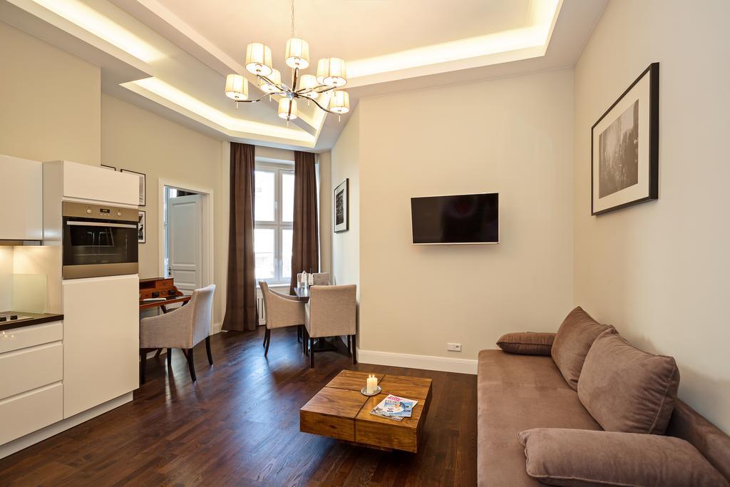Arabel Design Apartments Berlin Bagian luar foto A living room with a kitchen