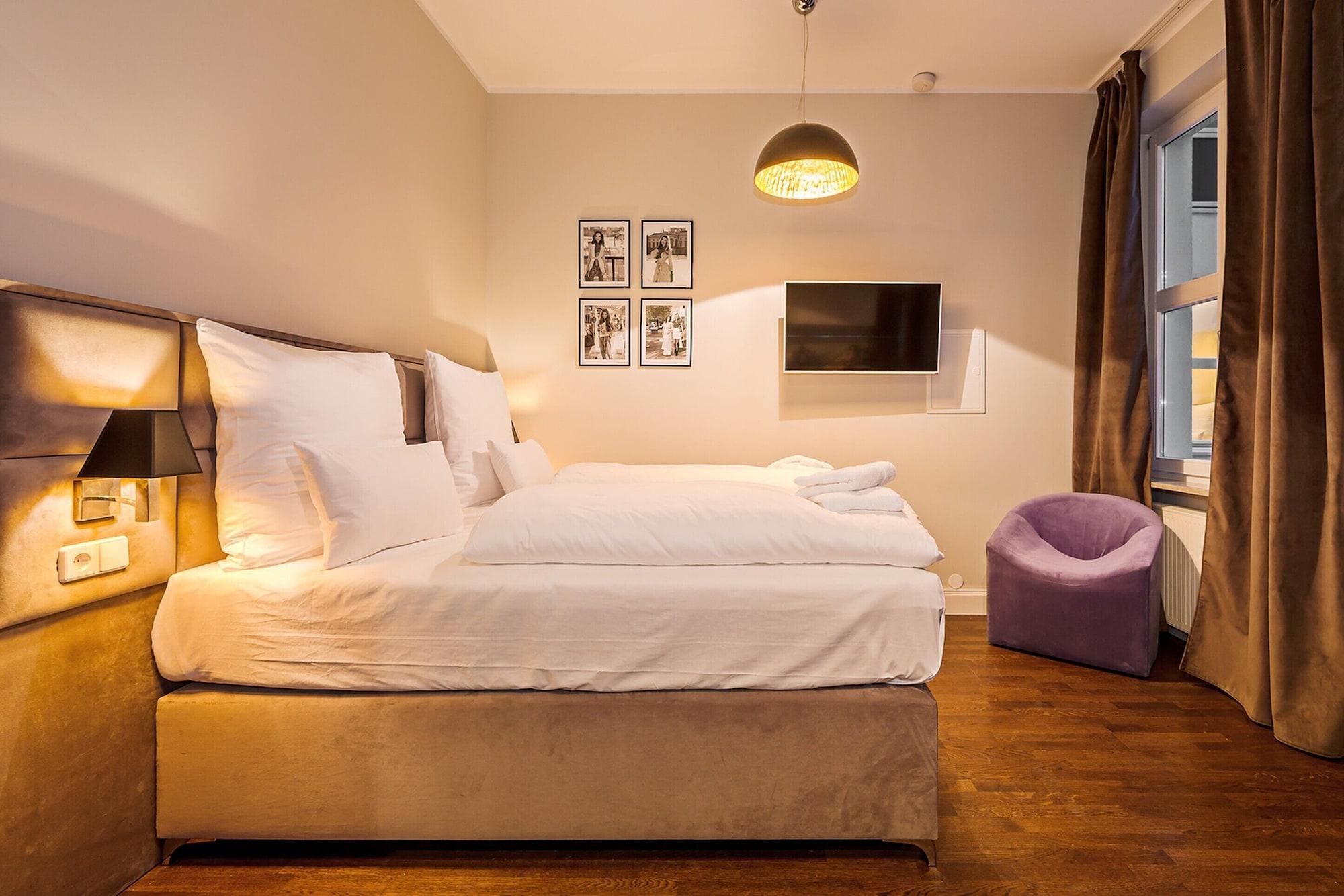 Arabel Design Apartments Berlin Bagian luar foto A room at the hotel